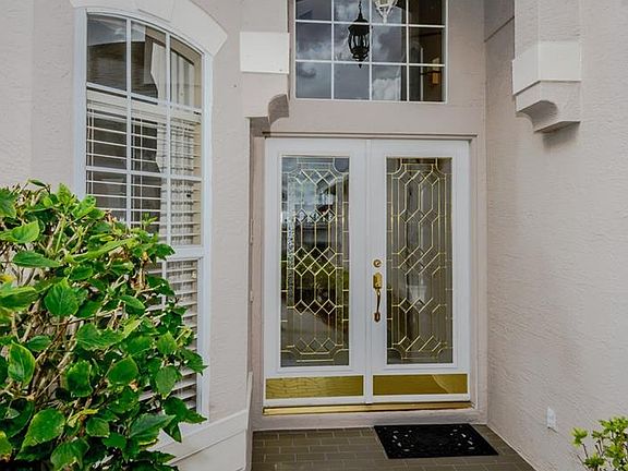 2nd image of 106 Westmoreland Cir