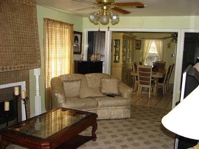 1st image of 3043 Newcastle Dr