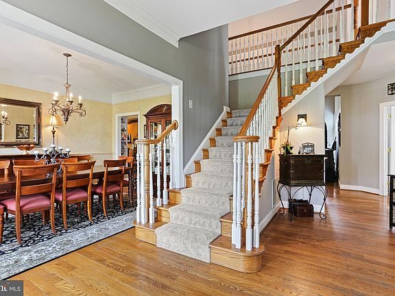 3rd image of 3309 Velvet Valley Dr