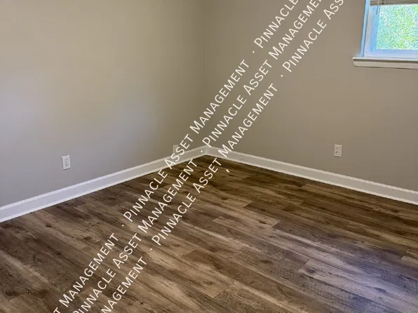 217 Sweetland Dr, Chattanooga, TN