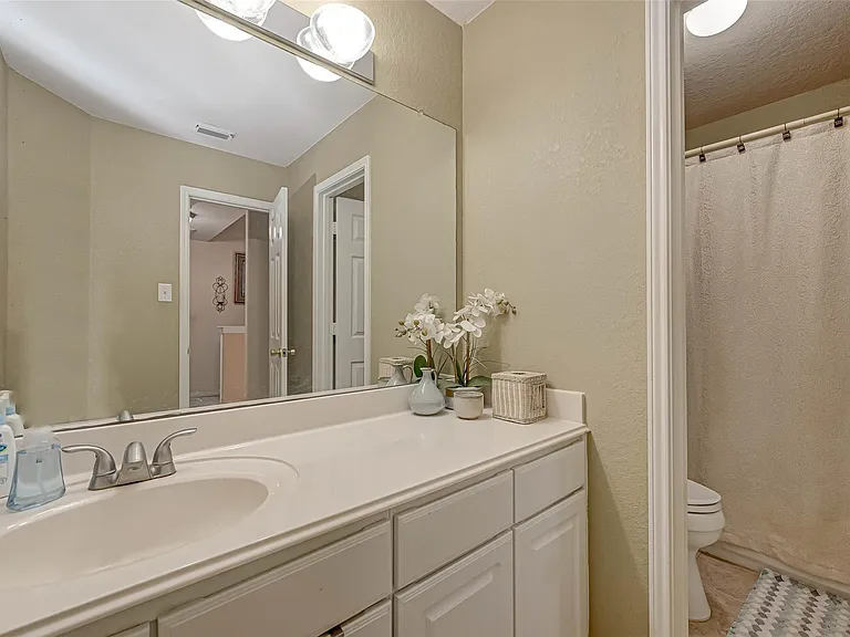 19223 Brook Village Rd — Photo 40