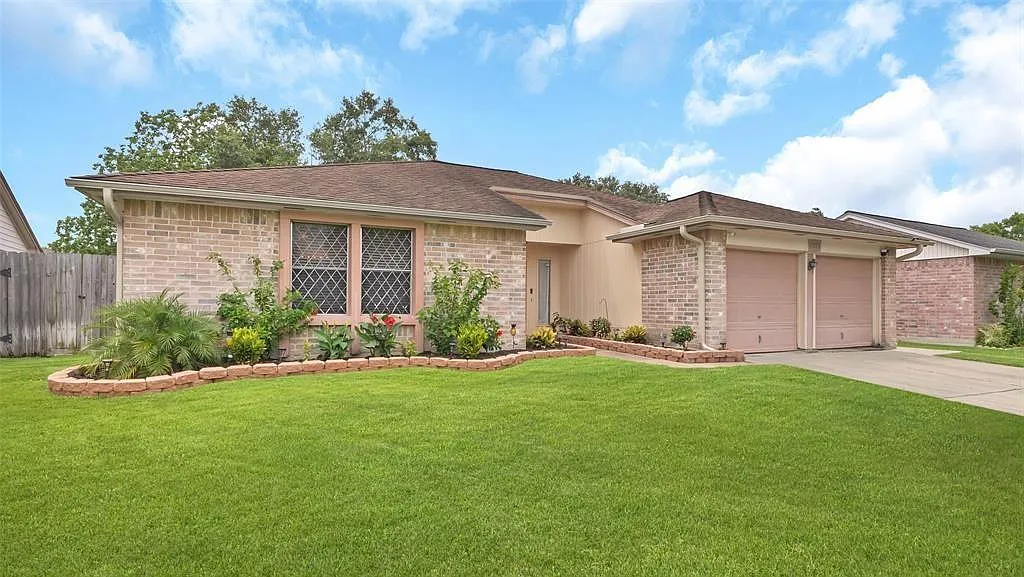 7251 Sonnet Glen Ln — Photo 1
