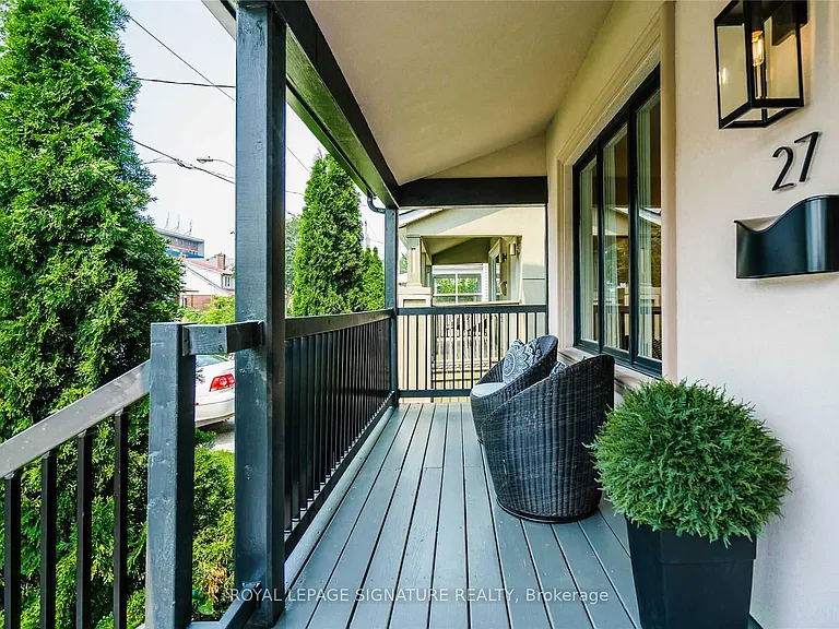27 Coleridge Ave #UPPER — Photo 4