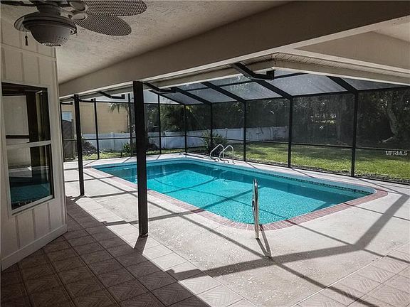 4th image of 1275 Vermeer Dr