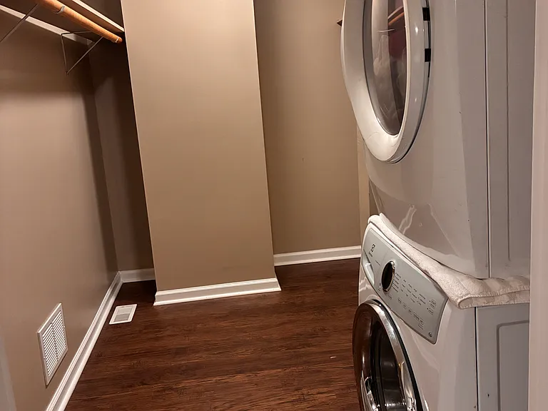 686 Center Hill Ave NW — Photo 12