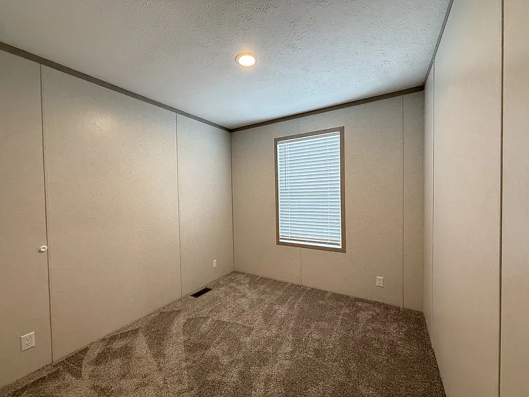 29800 Guilford Cir #124 — Photo 16