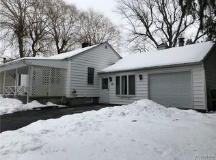 135 Brunck Rd, Lancaster, NY 14086