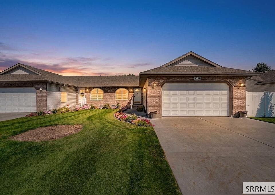 1st image of 3049 E Brookstone Cir