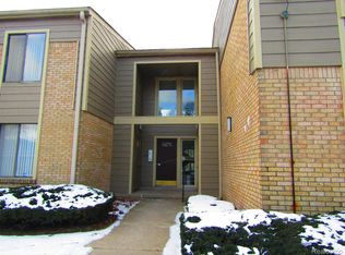 16275 W Nine Mile Rd APT 201, Southfield, MI 48075