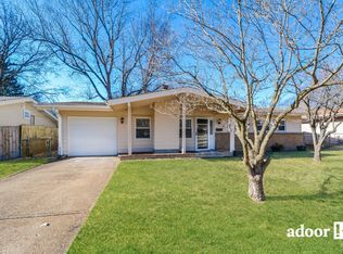 435 Durwood Dr, Florissant, MO 63033