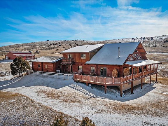 2nd image of 1460 Horseshoe Gulch Rd