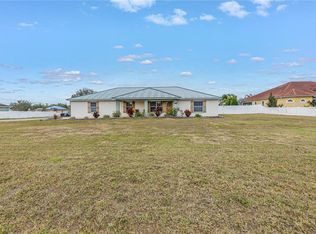 2413 Crestview Rd, Wimauma, FL 33598