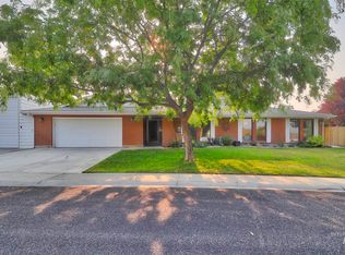 1740 Gibson Way, Meridian, ID 83642