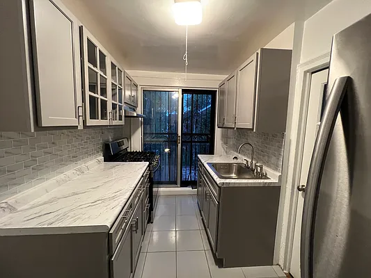 Rented by Olympic CIty Real Estate | media 5