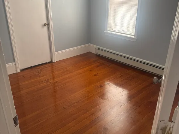 9 Nightingale St, Dorchester, MA