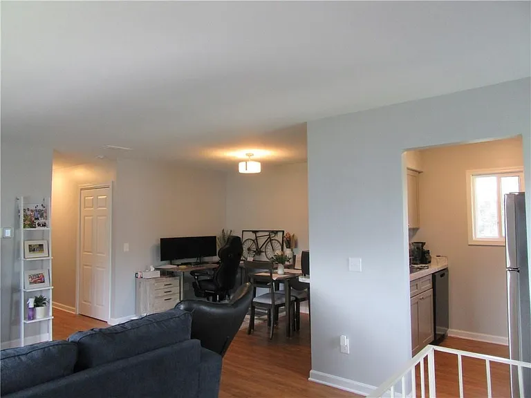 524 Eastbrooke Ln — Photo 6