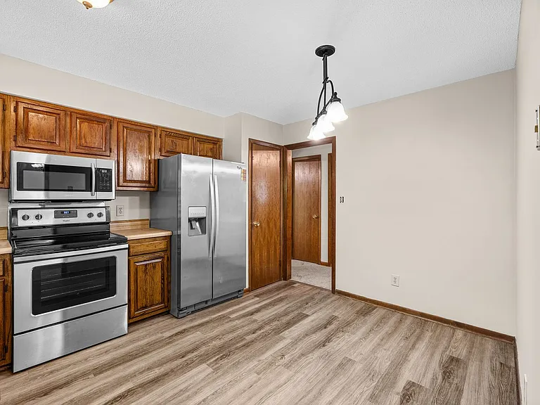 934 Welsh Ln — Photo 16