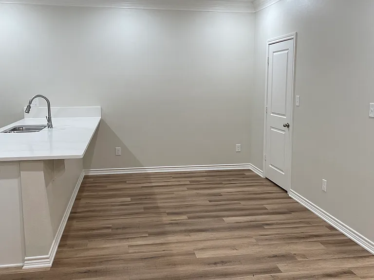 6205 Ashton Cv — Photo 5