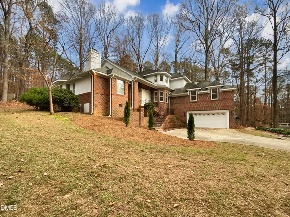 6212 Trevor Ct, Raleigh, NC 27613