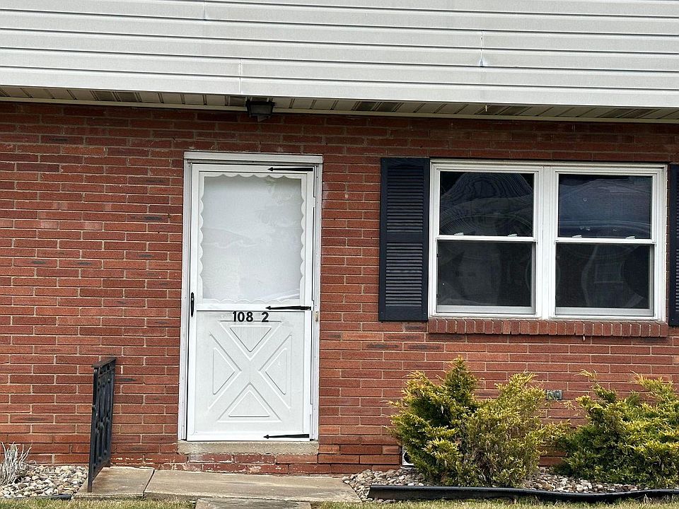 1st image of 108 Cunningham Ln APT 2