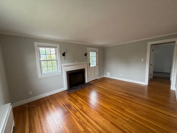 6-8 Church St, 68 Church St #2, Wakefield, MA 01880