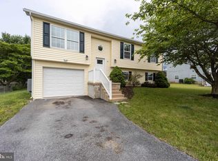 76 Arctic Ave, Hedgesville, WV 25427
