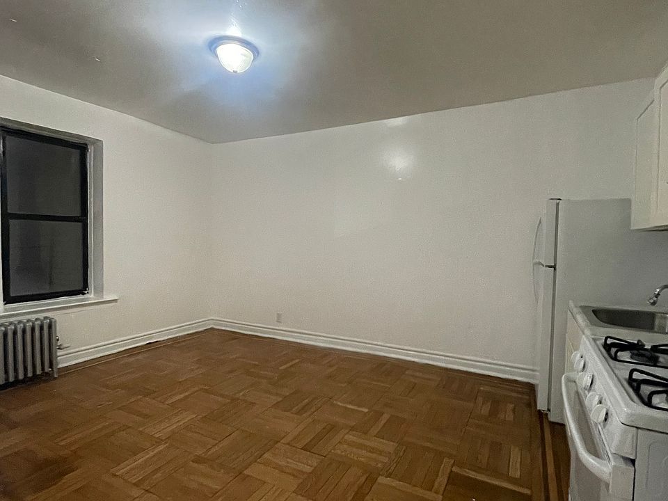 1st image of 2961-2965 Marion Ave #1