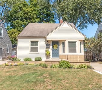 2221 Harwood Ave, Royal Oak, MI, 48067