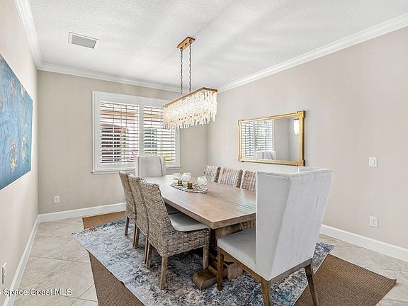 4th image of 2862 Addison Dr