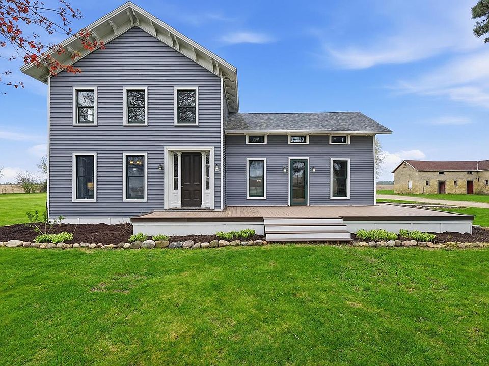 1st image of 413 N Tarrant Road