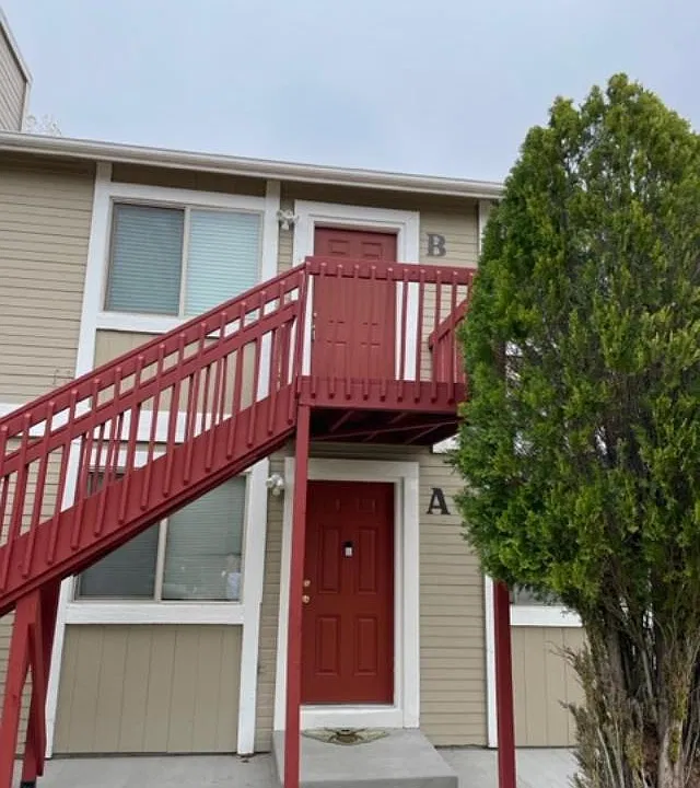 2532 Glen View Ave #B