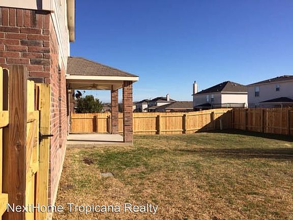3rd image of 3500 Catalina Dr