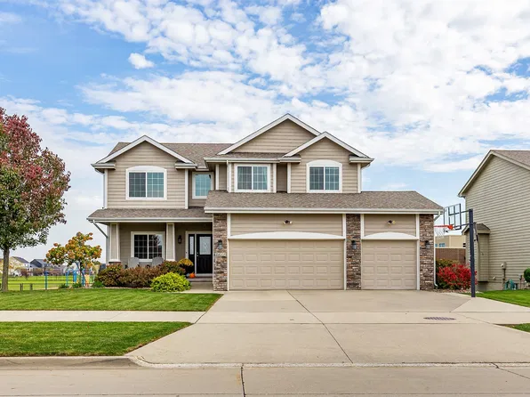 2615 NW Northpark Dr, Ankeny, IA 50023