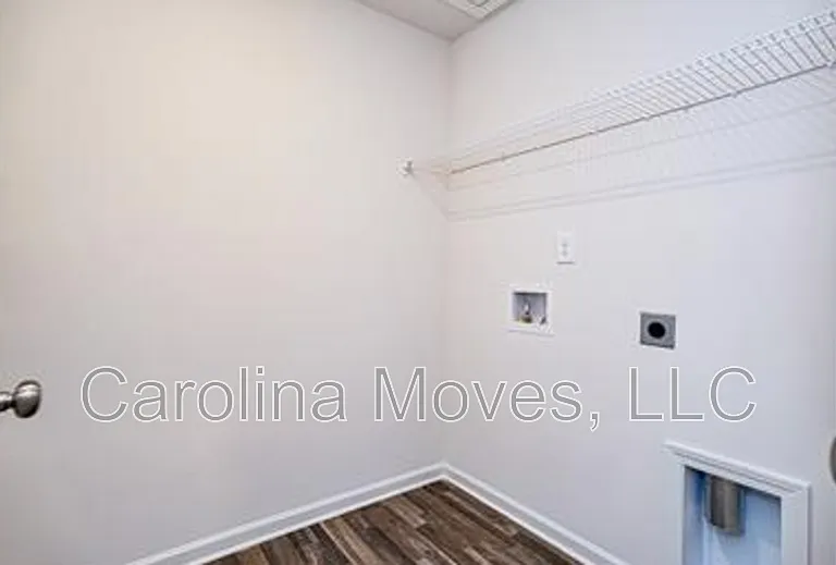 507 Springtime Ln — Photo 12