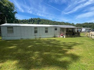 74 Softail Dr, Buckhannon, WV 26201