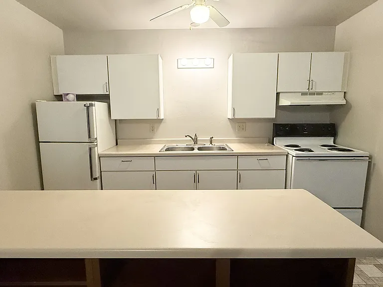 1667 Capital Ave — Photo 27