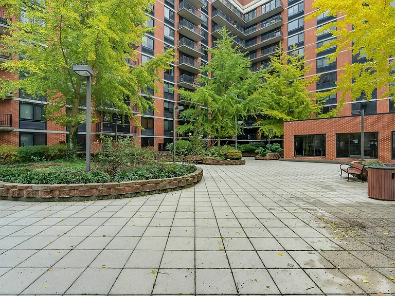 700 Grove St #8G — Photo 26