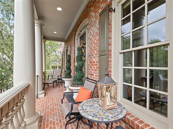 2nd image of 1854 Haven Park Cir