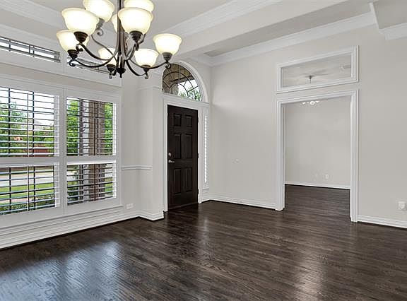 5th image of 7370 May Hall Dr