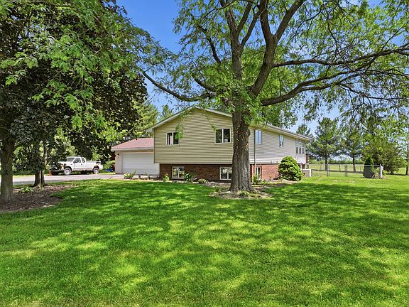 2nd image of 13875 Delaware St