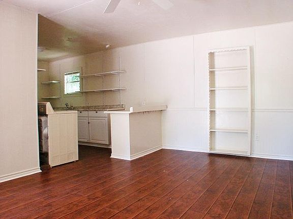 4th image of 520 McGuire Ln