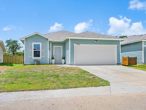 2nd image of 1925 Lighthouse Lake Ln