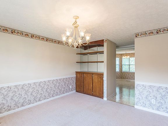 5th image of 1371 Chase Meadows Cir