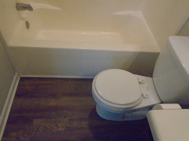 172 Collinwood Dr — Photo 14