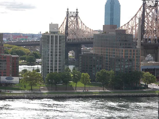 Sold by Sotheby's International Realty | media 20