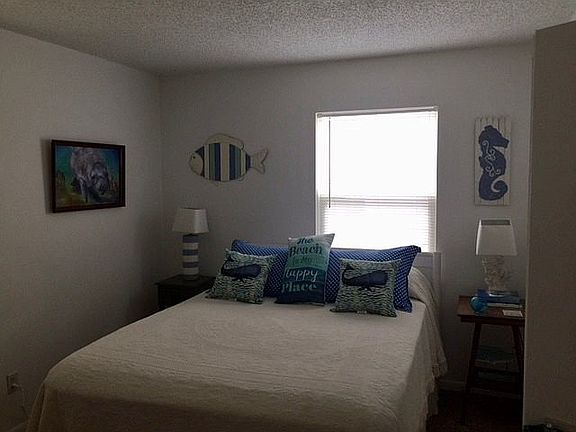 2nd image of 612 S Bayview Blvd
