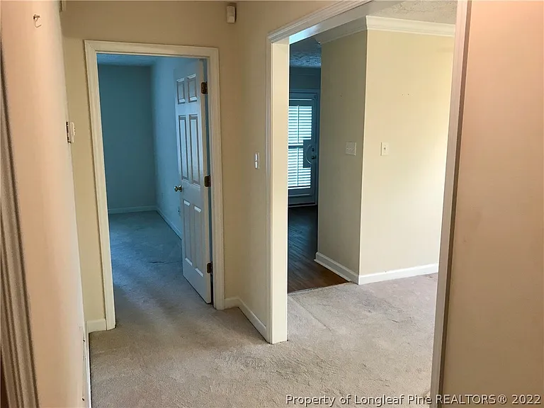 614 W Amberdale Cir W — Photo 13