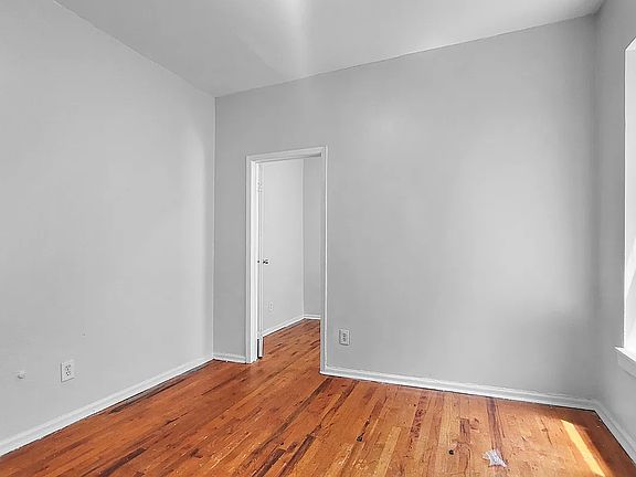 4th image of 217 W 145th St #15