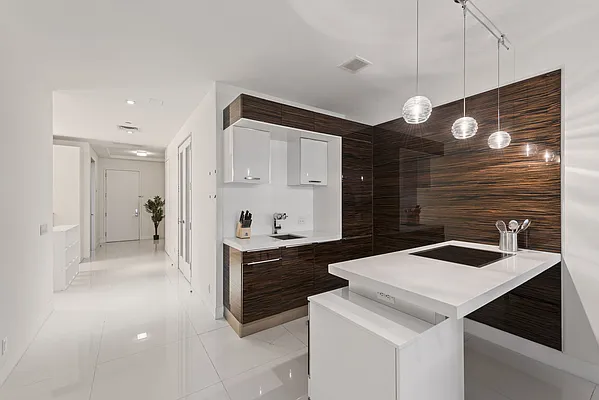 Rented by Compass | media 24