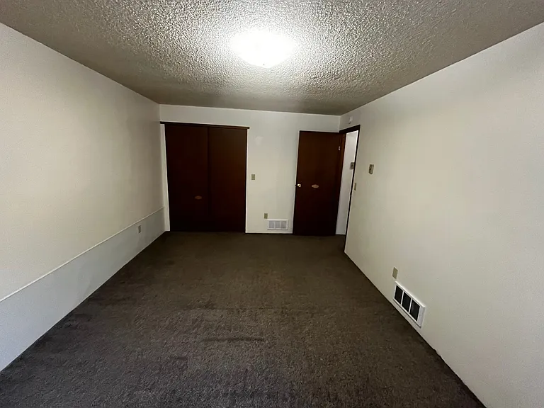 1110 Shorewood Drive — Photo 24
